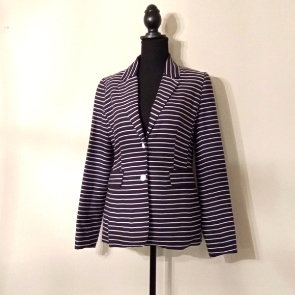 1901 Jackets & Blazers - Fitted & Lined 1901 Black & White Striped Blazer Women's Size 2